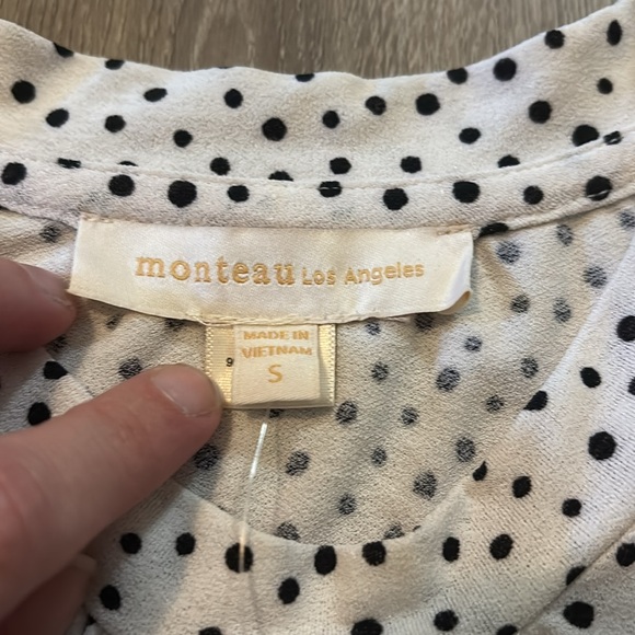 NWT Monteau Los Angeles Polka Dot Ruffle Sleeve Top - Picture 3 of 4